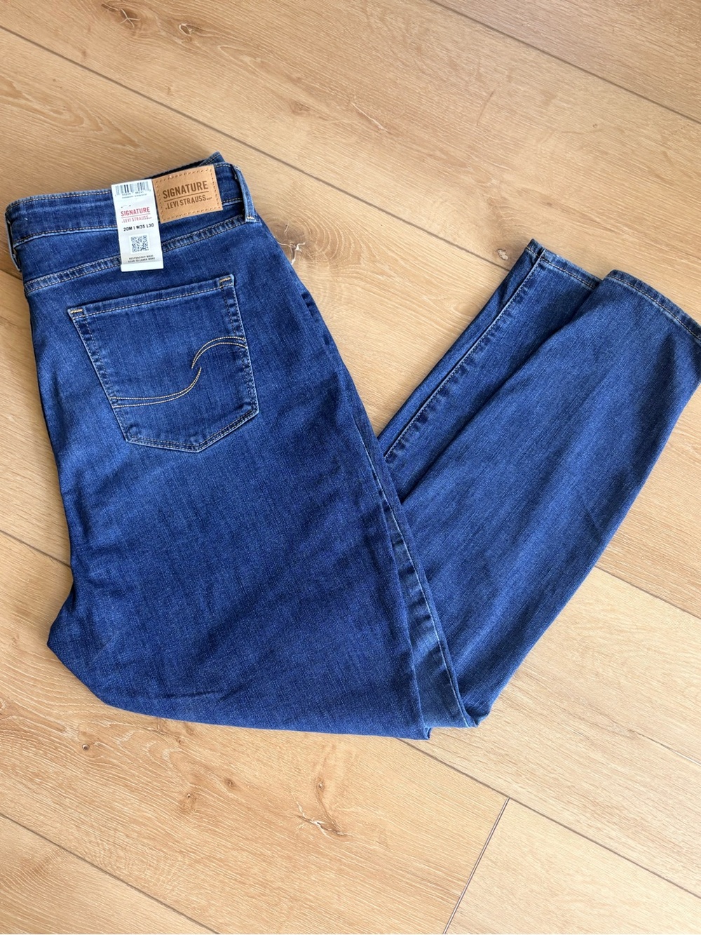 Signature by Levi Strauss Women’s Blue Jeans